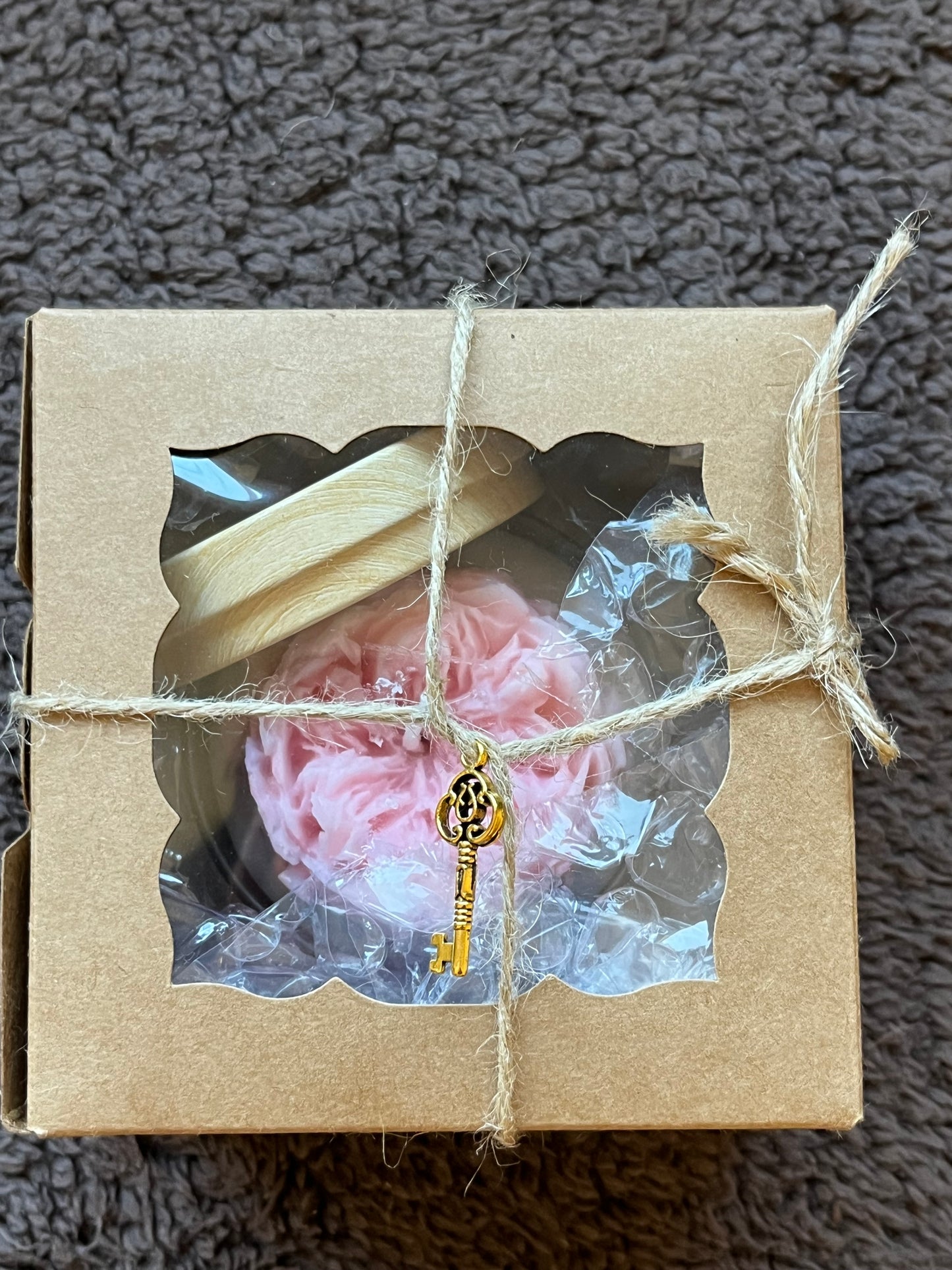 Blush Pink English Rose Soy Candle(Black Straight Jar)