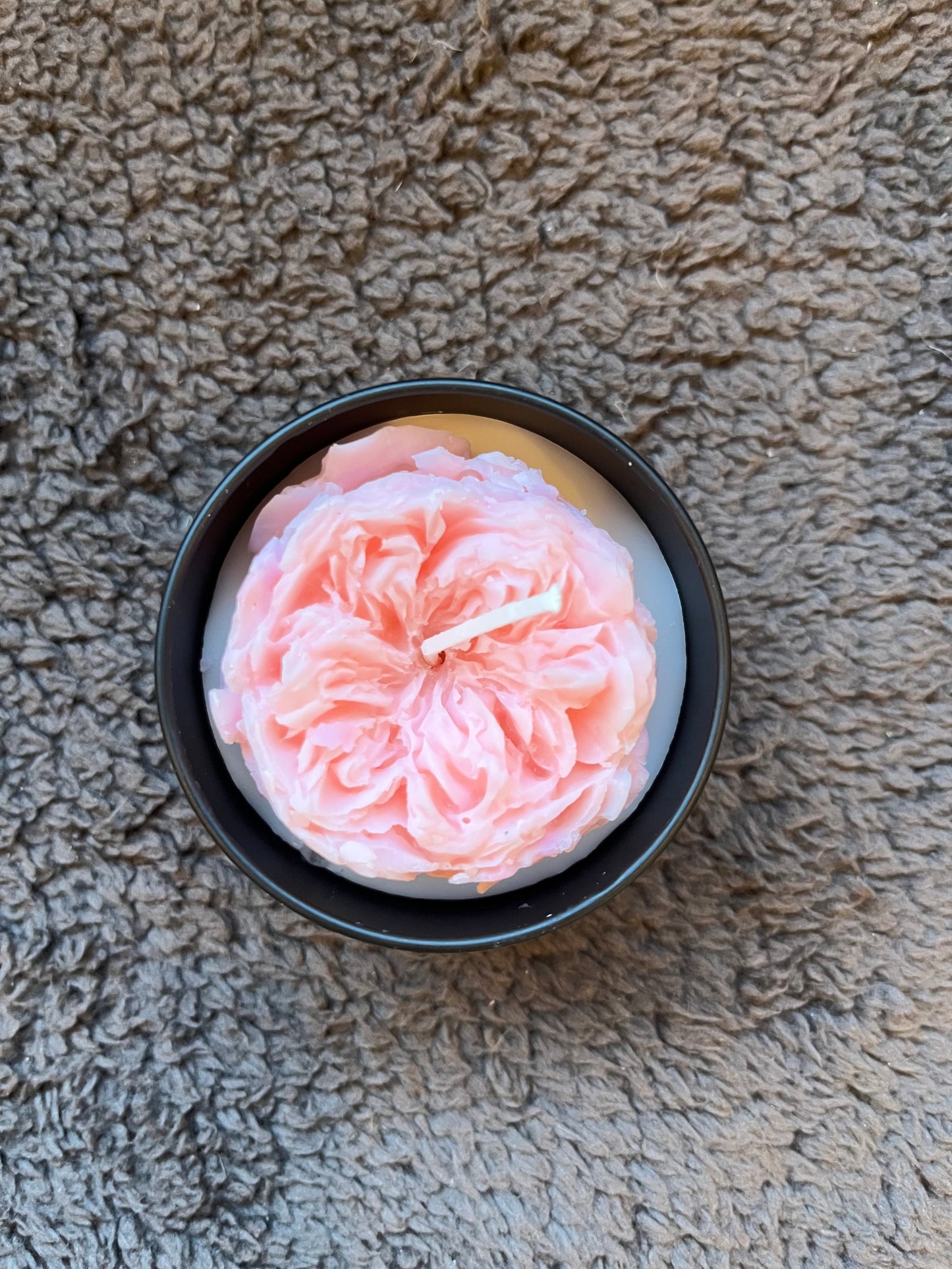 Blush Pink English Rose Soy Candle（Black Straight Jar)
