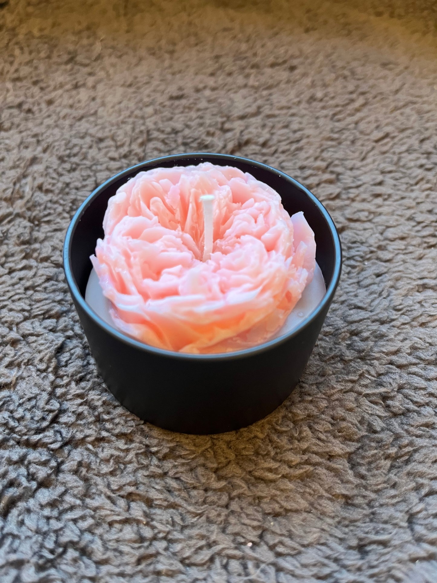 Blush Pink English Rose Soy Candle（Black Straight Jar)